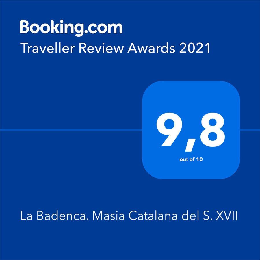 La Badenca. Masia Catalana Del S. XVII Riudaura 外观 照片